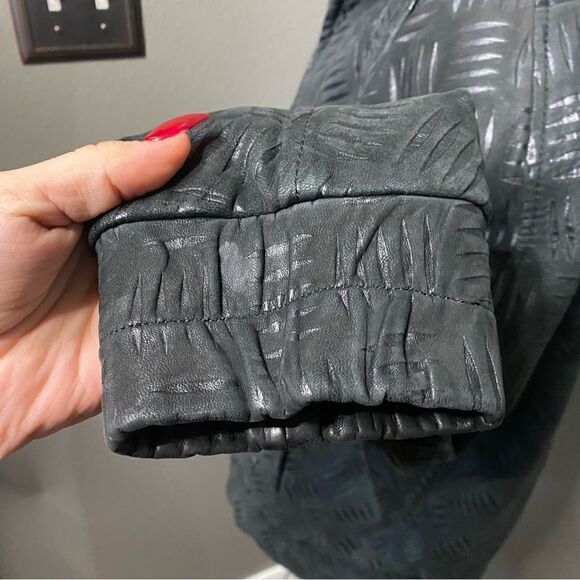 Vintage Andrew Marc Black genuine Leather Jacket Patterned Nubuck - Picture 5 of 15